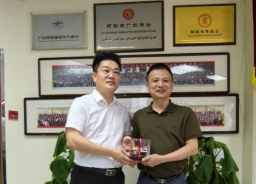 杜氏国产香蕉视频91受邀在市僑聯魏主席的帶領（lǐng）下（xià）調研考察阿聯酋與（yǔ）德國
