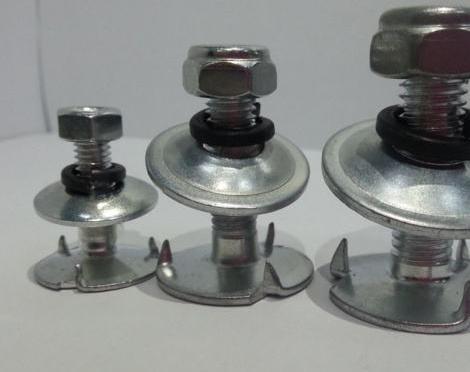 鬥式提升機畚鬥