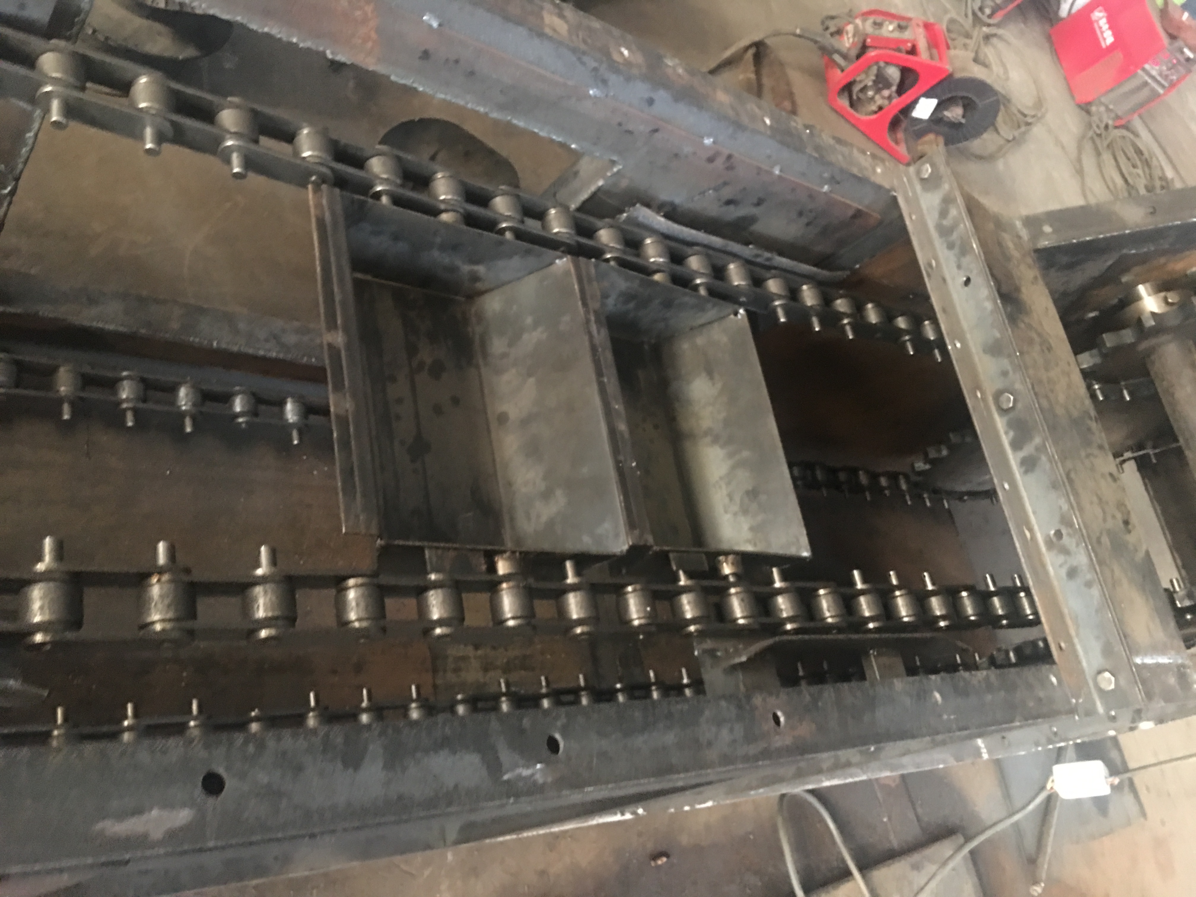 碳鋼鬥異型提升機