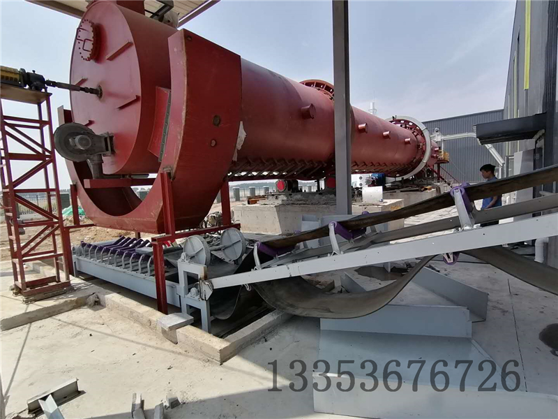 大傾角皮（pí）帶輸送機12