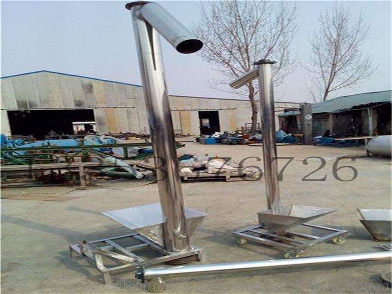 垂（chuí）直提升螺旋輸送機2台（tái）