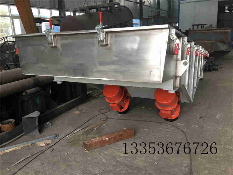 直線振動篩振動電機的安（ān）裝位置及振動甩塊的轉向？