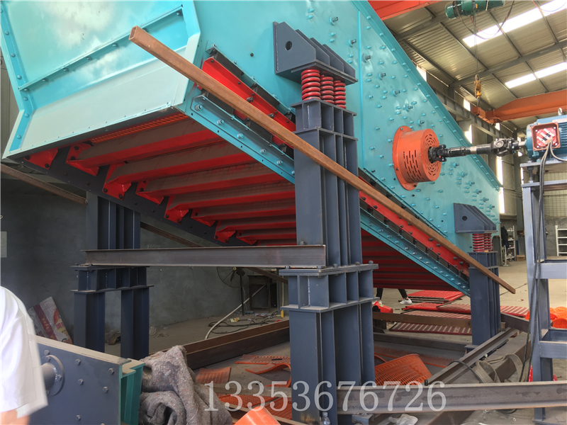 選煤（méi）廠雙層振動弛張篩分機3