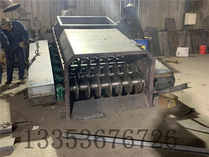 12軸滾軸篩煤（méi）機