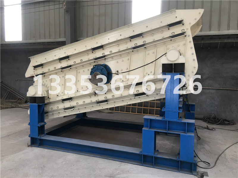 石英砂沸（fèi）騰篩分（fèn）機適應於10cm以下的顆粒粉末物料