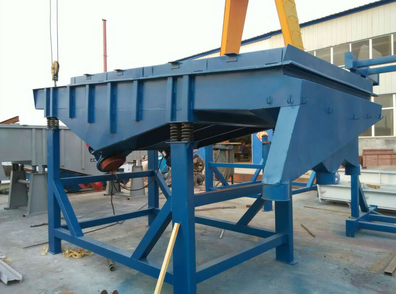 礦用直線振動（dòng）篩