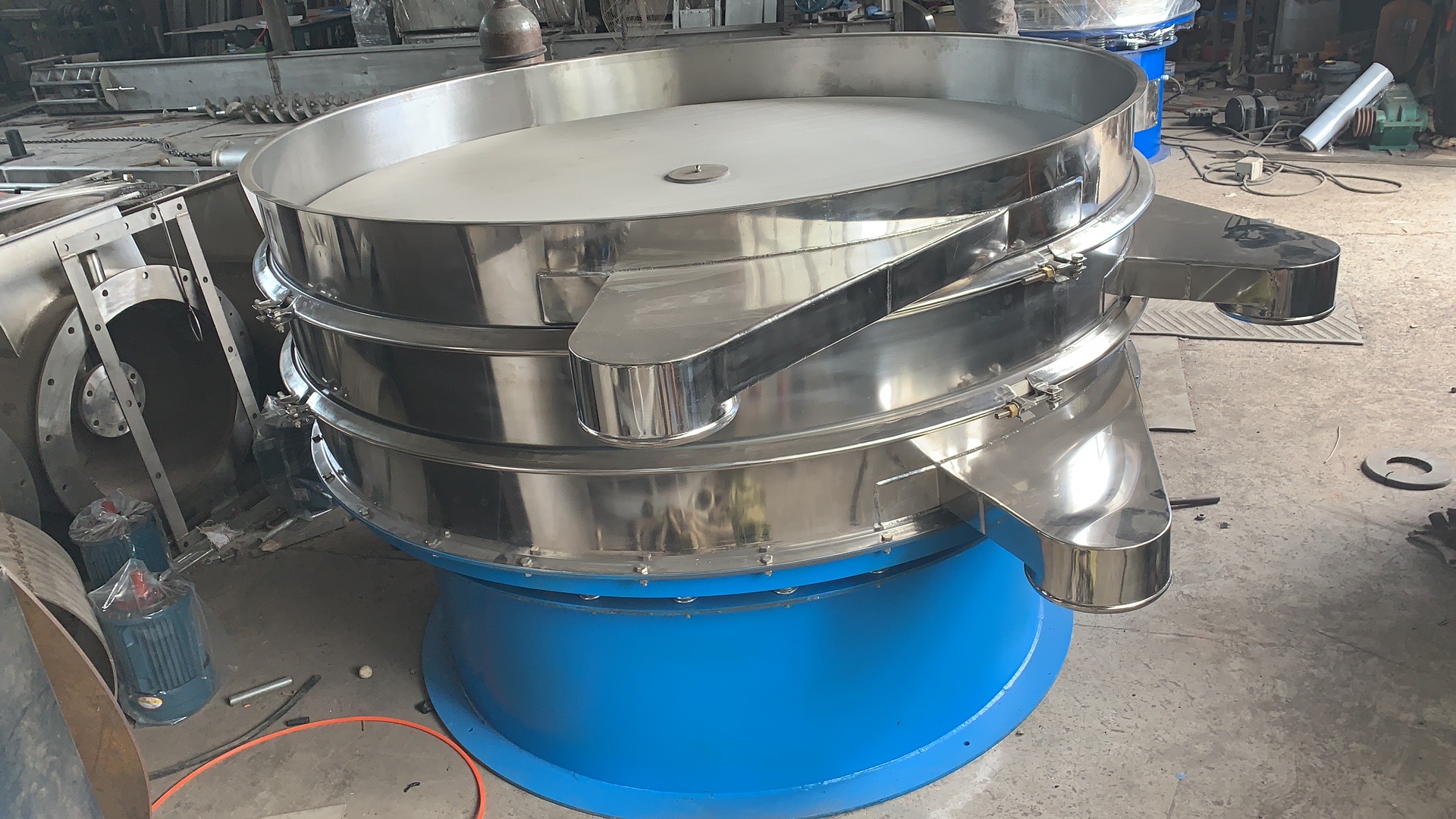 三次元振動（dòng）篩