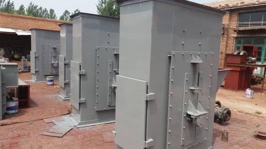 NE係列（liè）礦用板鏈鬥式（shì）提升機