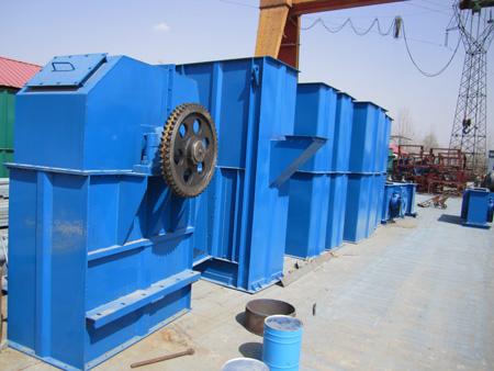 鬥（dòu）式提升機