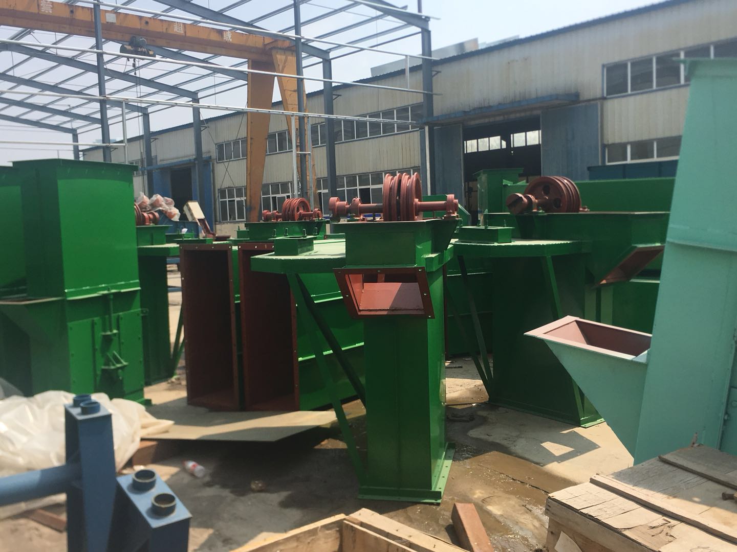 提升機生產廠家現（xiàn）貨圖