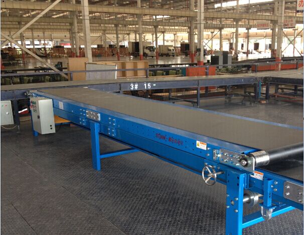 伸縮（suō）皮帶（dài）機2