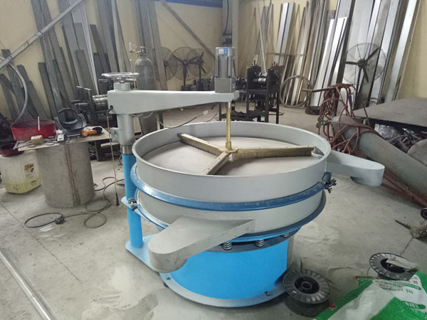 強（qiáng）製式振動（dòng）篩1