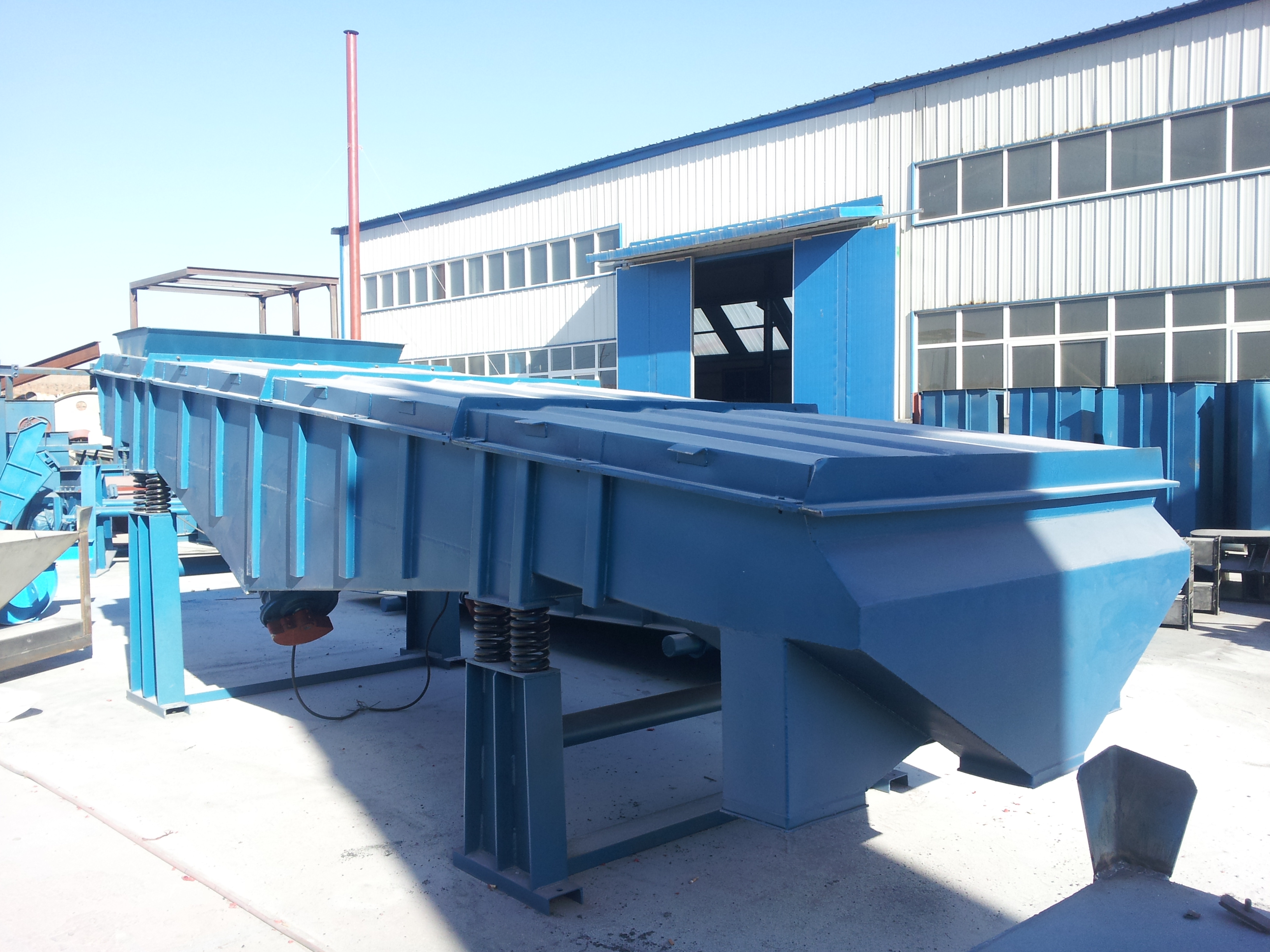 直線振動篩生產線配（pèi）套設備