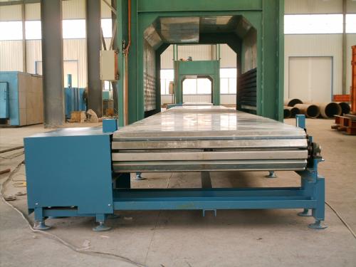 不（bú）鏽鋼鏈板輸送機展示4