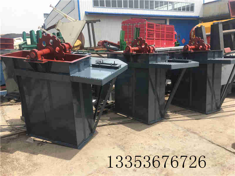 多台提升機展示