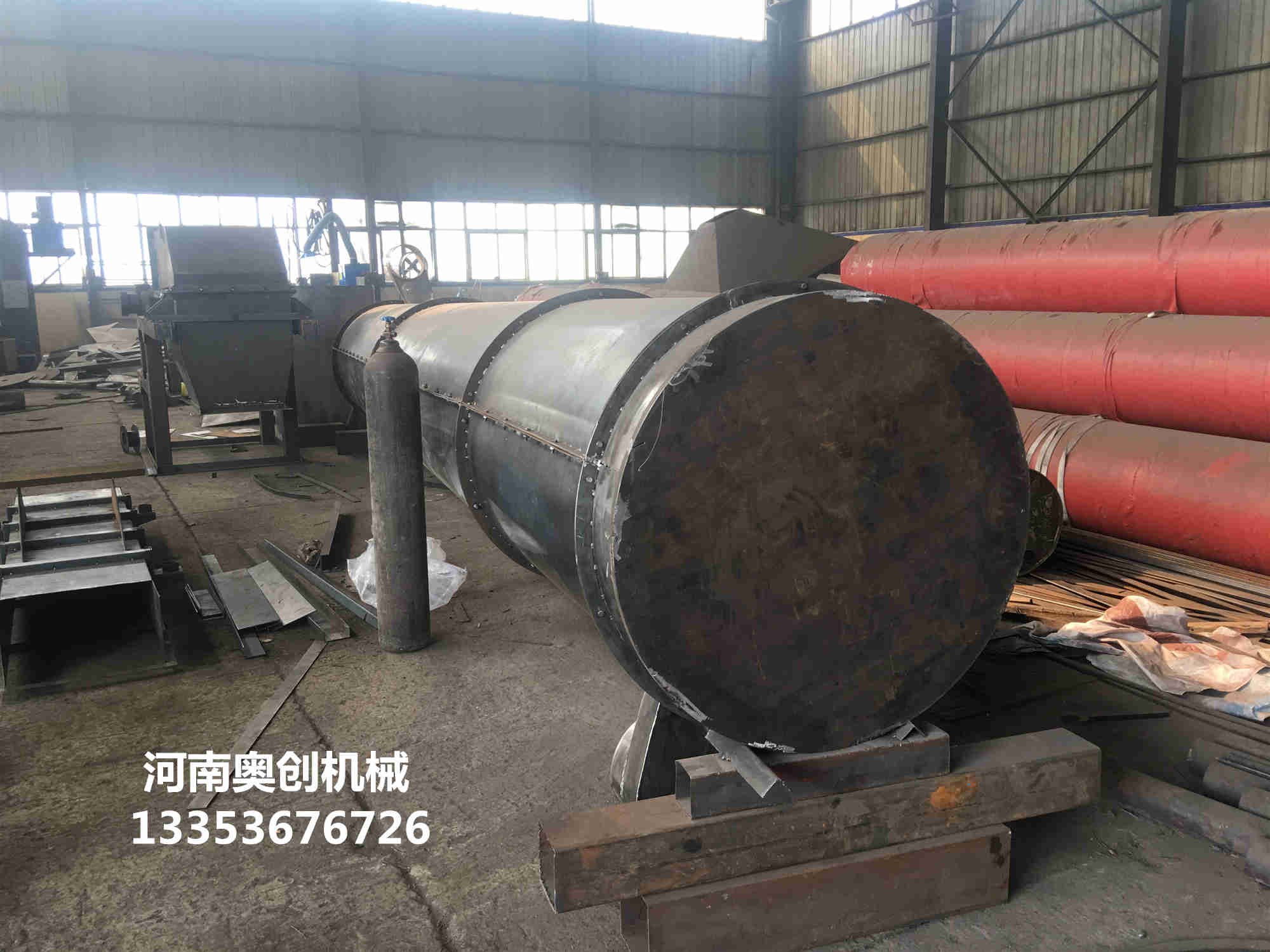 全封閉垂（chuí）直（zhí）振動提升機