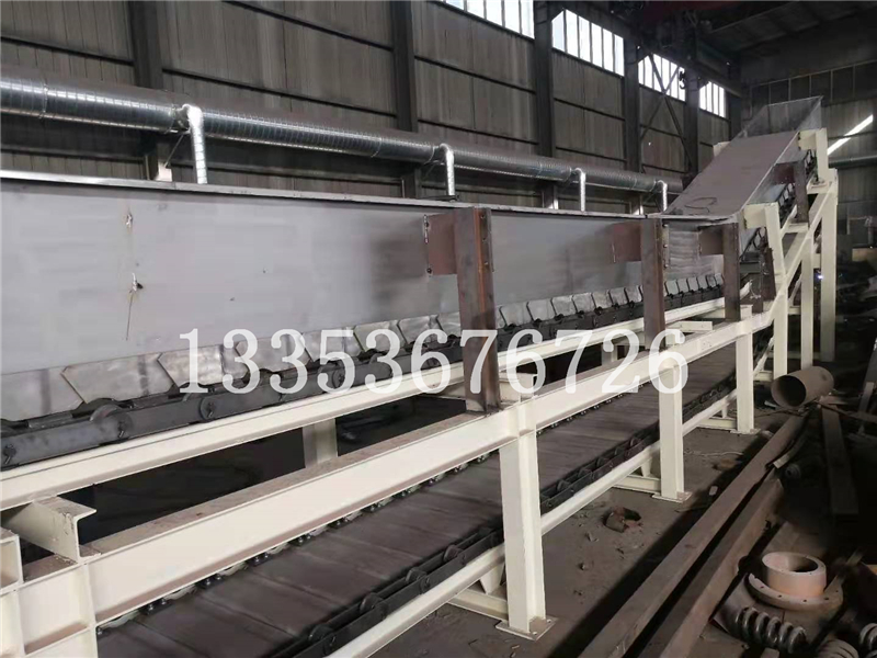 易（yì）腐化（huà）工原料輸送量大時選擇不鏽鋼鱗板輸送機可滿足需求