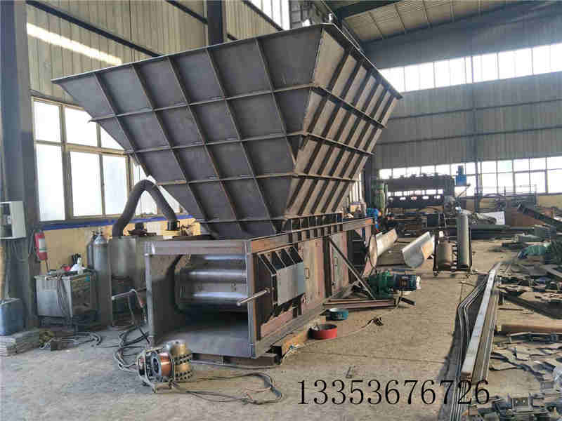 礦（kuàng）石整車卸料重（chóng）型高強度板式（shì）喂料機帶配套料倉2